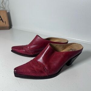 Charlie 1 Horse Red Leather Western Mule Clogs | Women’s 7B | Pointed Toe Cowboy